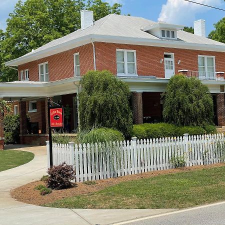 Gillen House Bed And Breakfast Maxeys Exterior photo